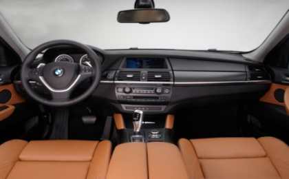 BMW X6. Модель 2012 года