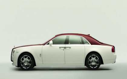 Rolls-Royce показал один из своих седанов Ghost