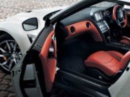 Обновленное спортивное купе Nissan GT-R станет более устойчивым на поворотах