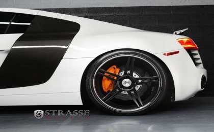 Strasse Wheels &#171;обул&#187; Audi R8 в диски SP5R
