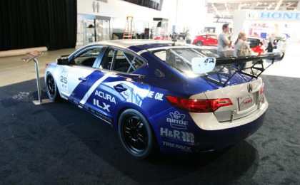 Acura превратила седан ILX в гоночный болид