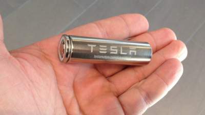 Tesla порадовали фанатов долговечными аккумуляторами
