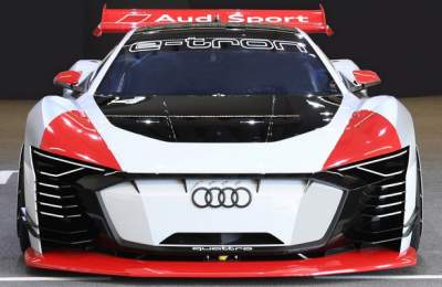 Audi сделала реальную версию виртуального гиперкара