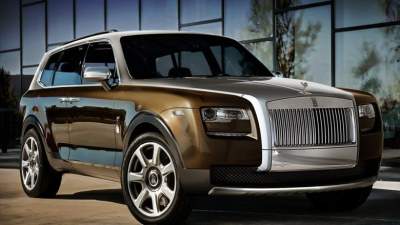 В пустыне прошел тесты новый Rolls-Royce Cullinan