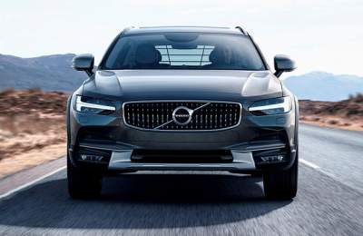 Volvo может получить моторы Mercedes 