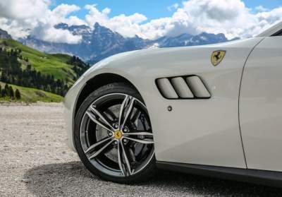 Ferrari испытала первый прототип беззвучного автомобиля