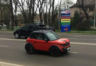 Необычный электрокар Tazzari появился на дорогах Украины