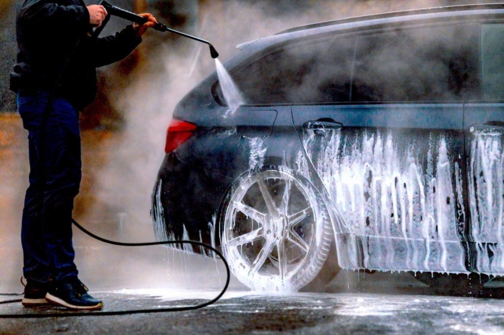 Мыть ли авто зимой?